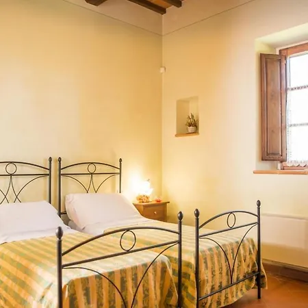 Farmhouse Only 5 Km From With Private Swimming Pool * 哥尔顿