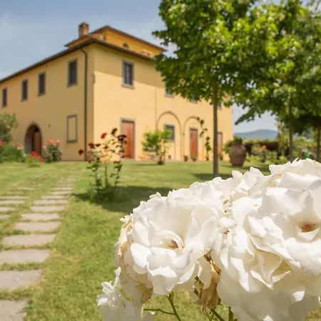 Farmhouse Only 5 Km From With Private Swimming Pool * 哥尔顿