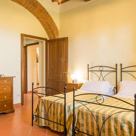 别墅 Farmhouse Only 5 Km From With Private Swimming Pool 哥尔顿